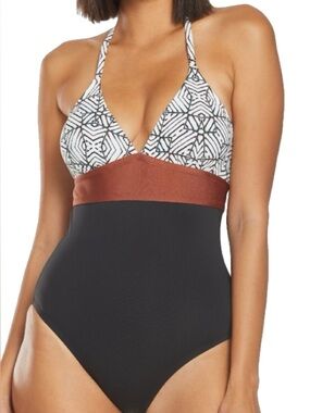 Like New - Carve Designs Dahlia One Piece Swimsuit, White Tile